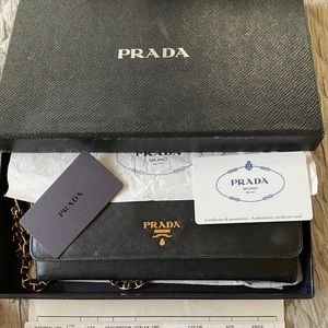 Prada wallet on chain